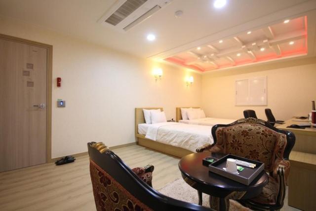 Yeosu Mj Motel Kültér fotó